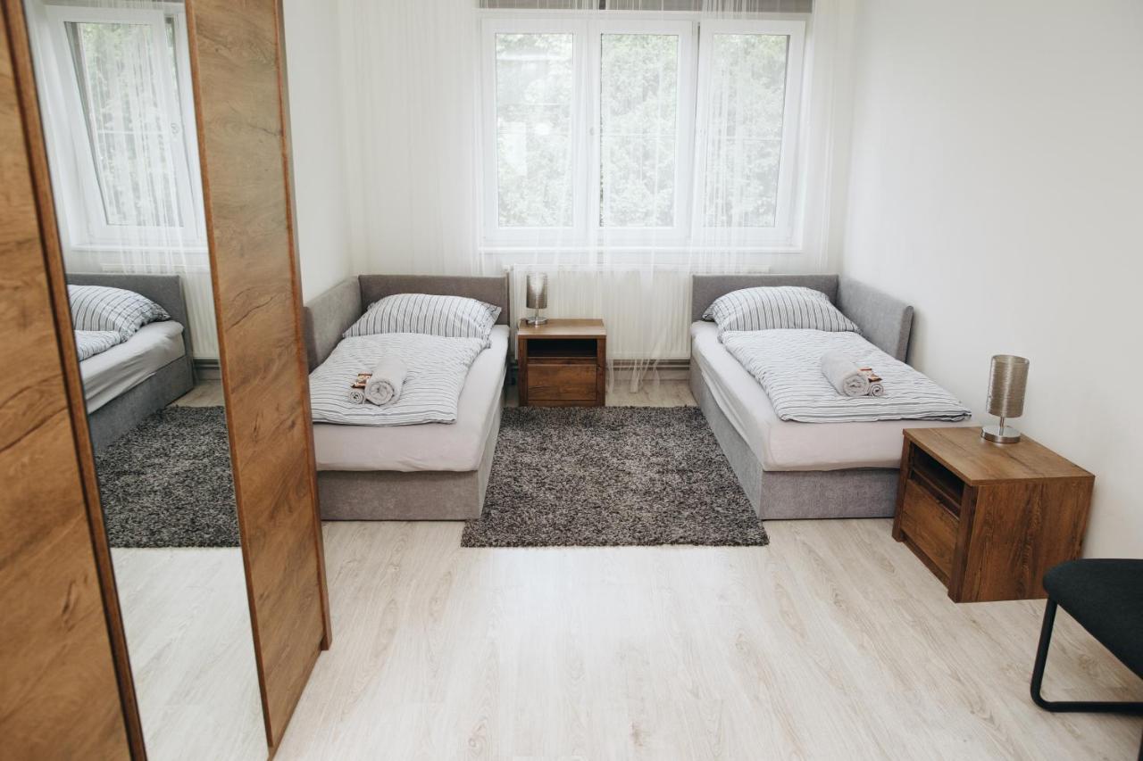 Alisa Apartments Kostomlaty nad Labem Eksteriør billede